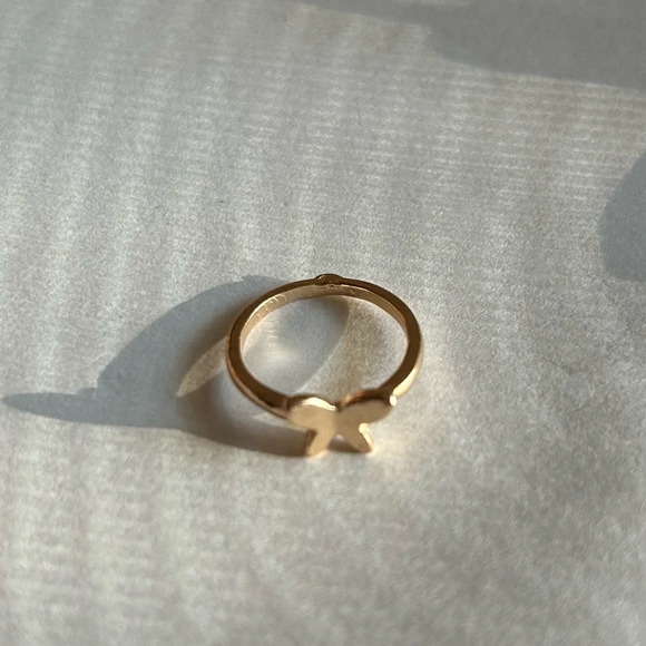 3/$20 Gold Tone Hoop Butterfly Abstract Designed Circle Ring Size 6/7 - Picture 3 of 5